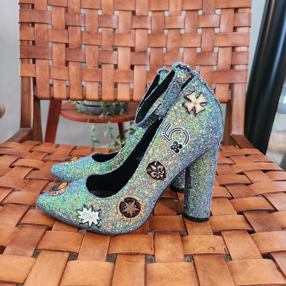 Cape Robbin Green Glitter Shoes Block Heels Ankle Strap Charm Evening Size 7M